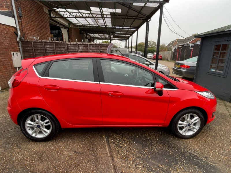 FORD FIESTA