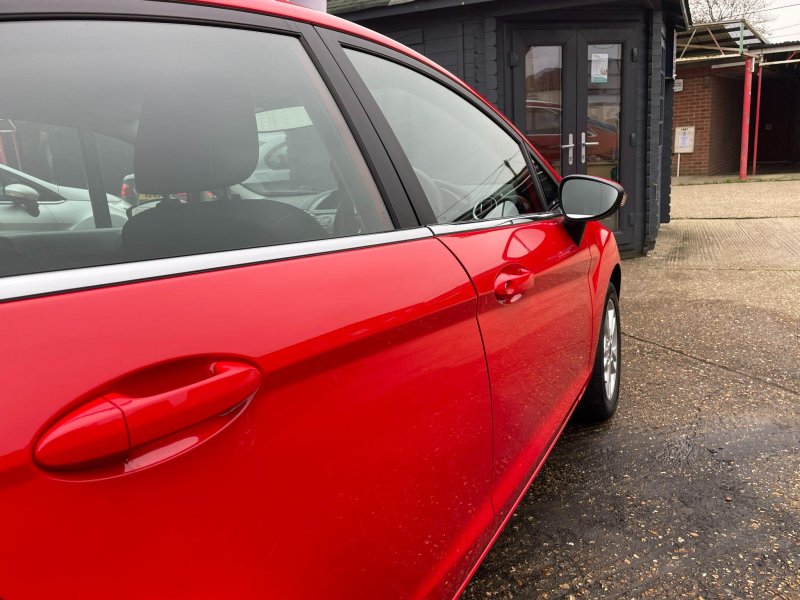 FORD FIESTA