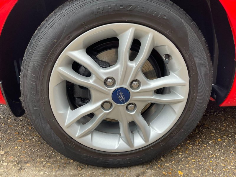 FORD FIESTA