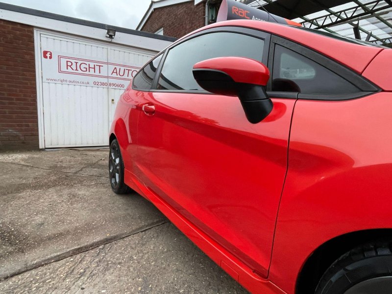 FORD FIESTA