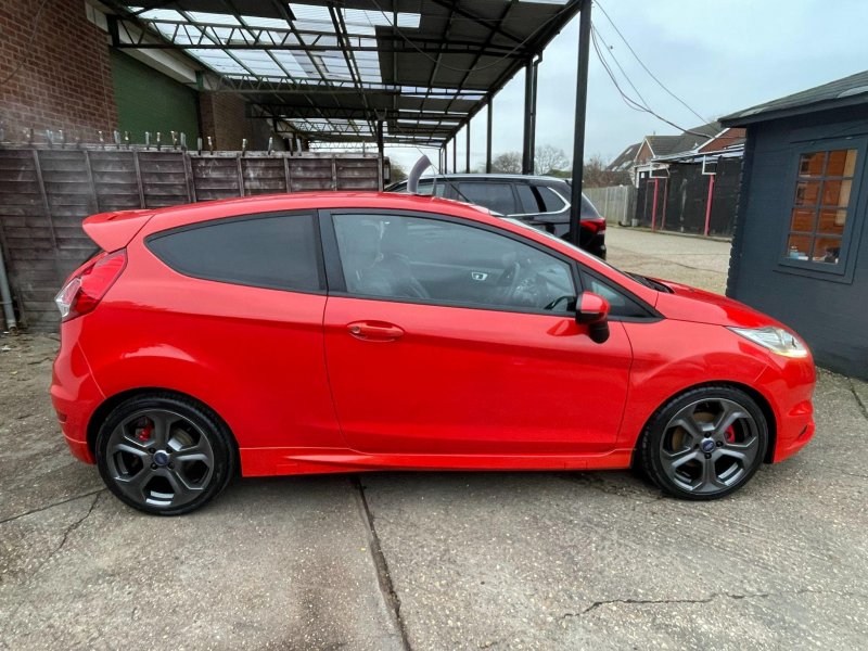 FORD FIESTA