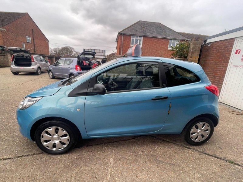 FORD KA