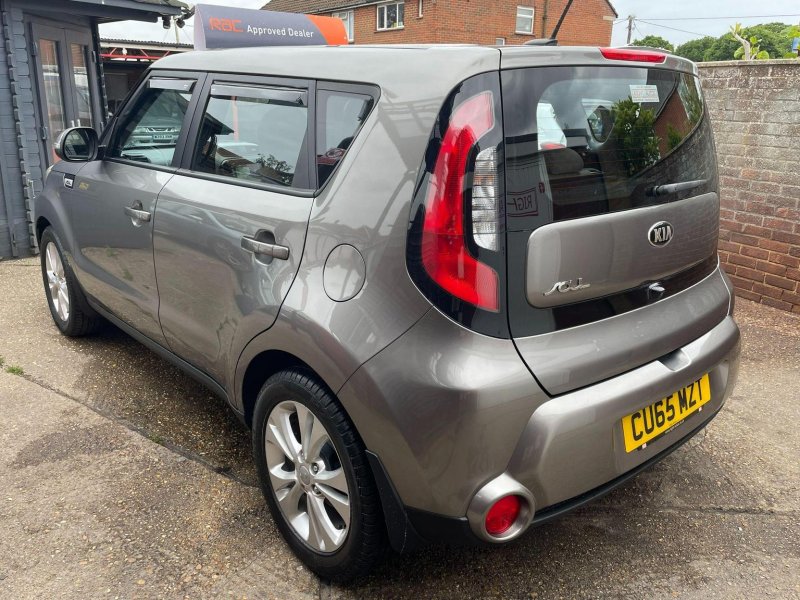 KIA SOUL