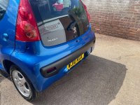 PEUGEOT 107