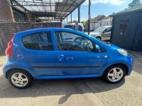 PEUGEOT 107