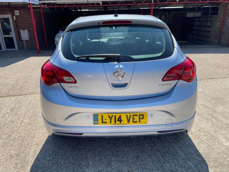 VAUXHALL ASTRA