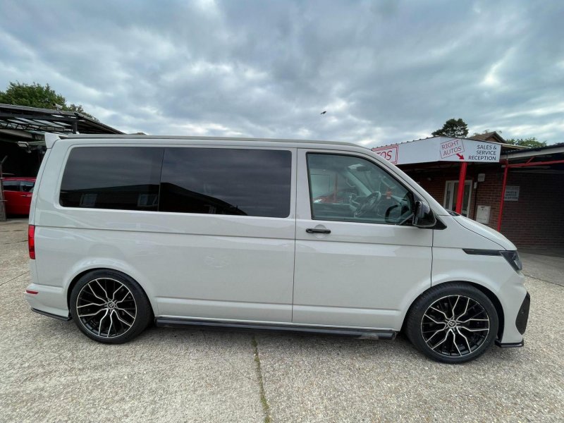 VOLKSWAGEN TRANSPORTER